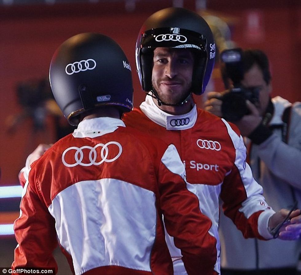 3a14eda700000578-0-image-m-97_1478353177958