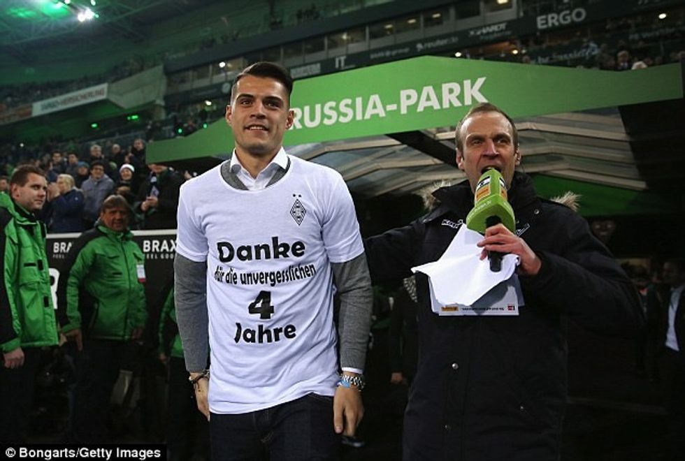 3B8BD56700000578 0 Xhaka took to the field with a t shirt thanking fans for an unfo a 44 1482273504770