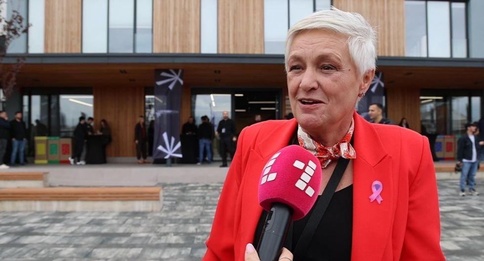 3c3d982a de5c 4d90 a09e d8fa759e3095