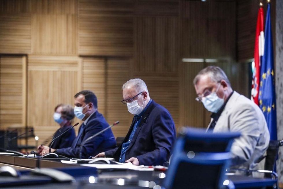 3dc43253 eb7a 417f b2ae 020152ce05d1