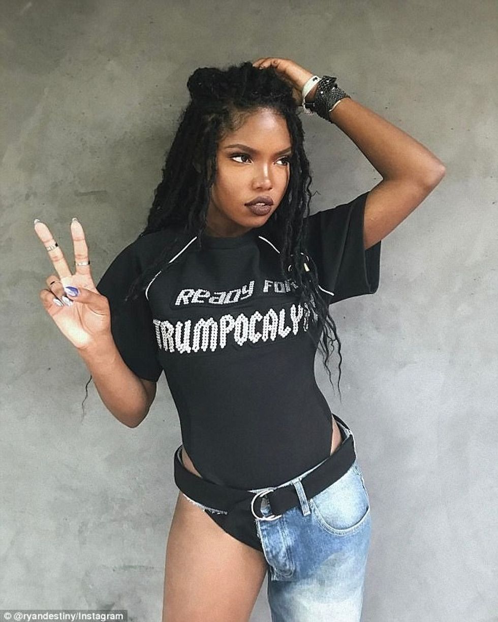 3F59D56C00000578 4421784 Showing off Though it remains unclear where actress Destiny purc a 10 1492531231702