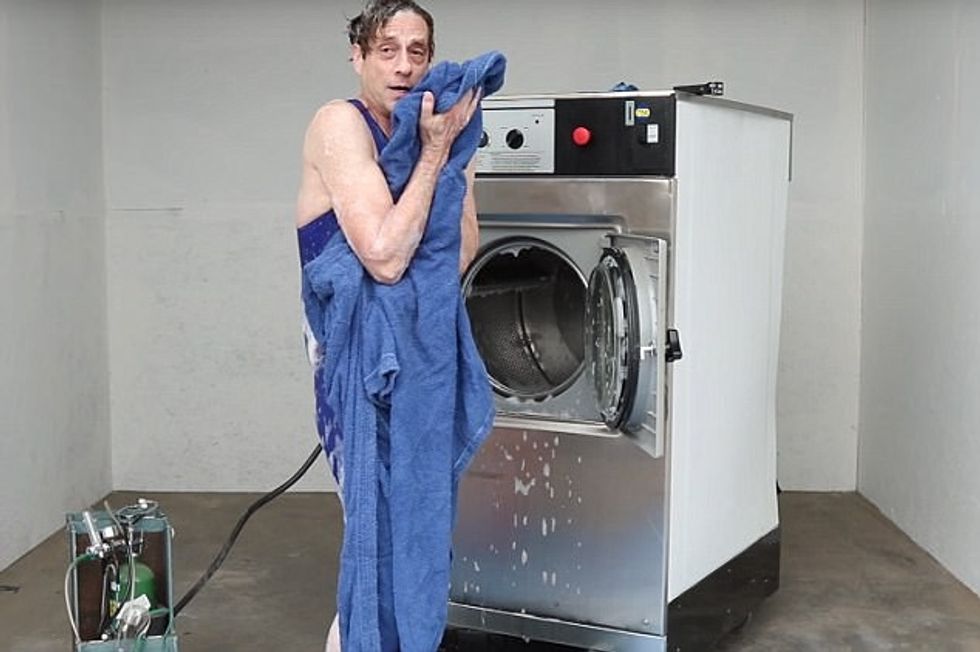 3F9AEE6800000578 0 image m 18 1493159948858