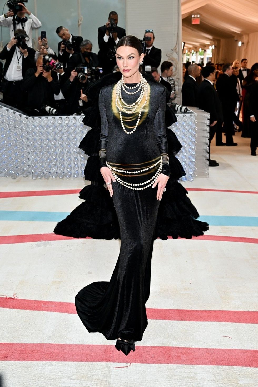 4 785 0 6578bc7073a50