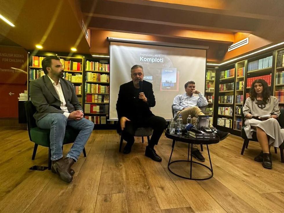 400657321 881343716898204 727557407943665152 n