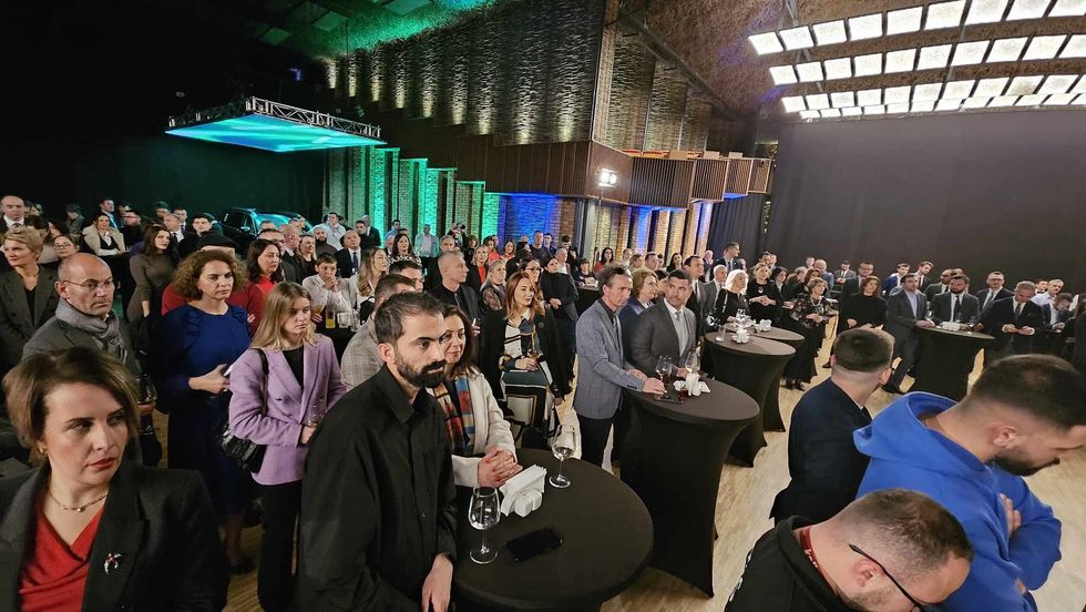 403612226 301284072894411 2055335131735143586 n