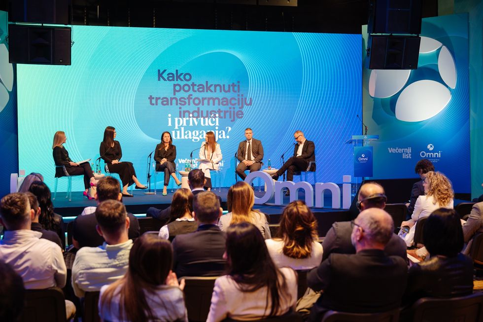 404 OMNI BAT WEB SIZE 20