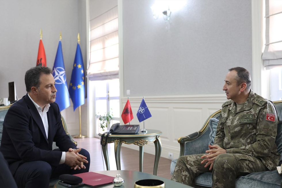 409996910 694063539492449 2119828586344542854 n