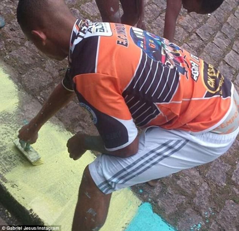 40EF086E00000578 4554722 image a 12 1496141037129