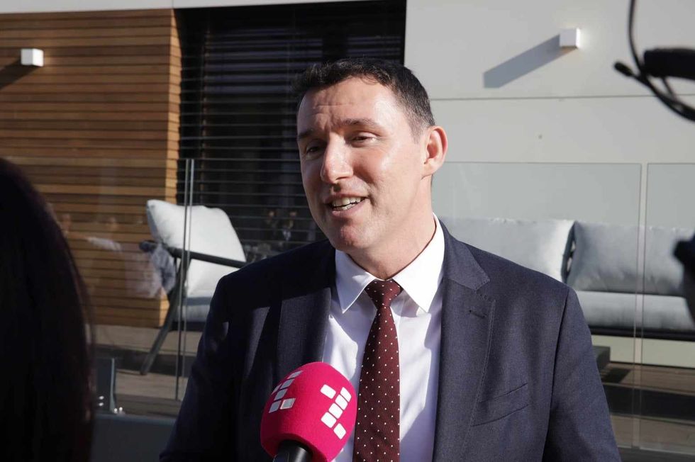 417265826 786477173315435 8955877752768678702 n