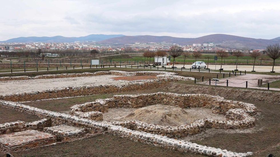 423422328 420128360431685 317639956485903557 n