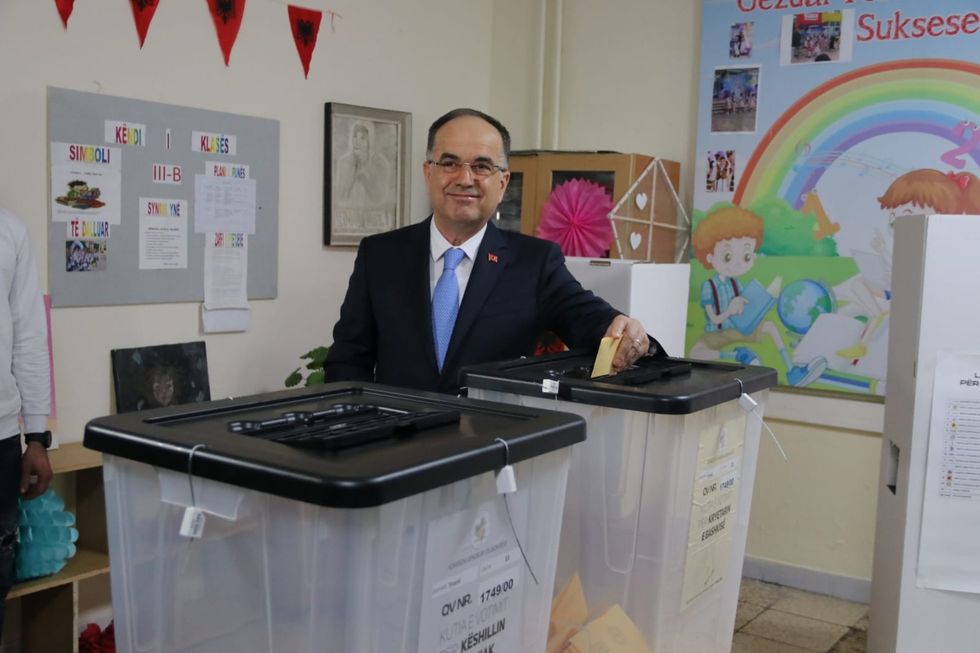 428ebc85 556a 41b1 8a65 fed90e6aad03