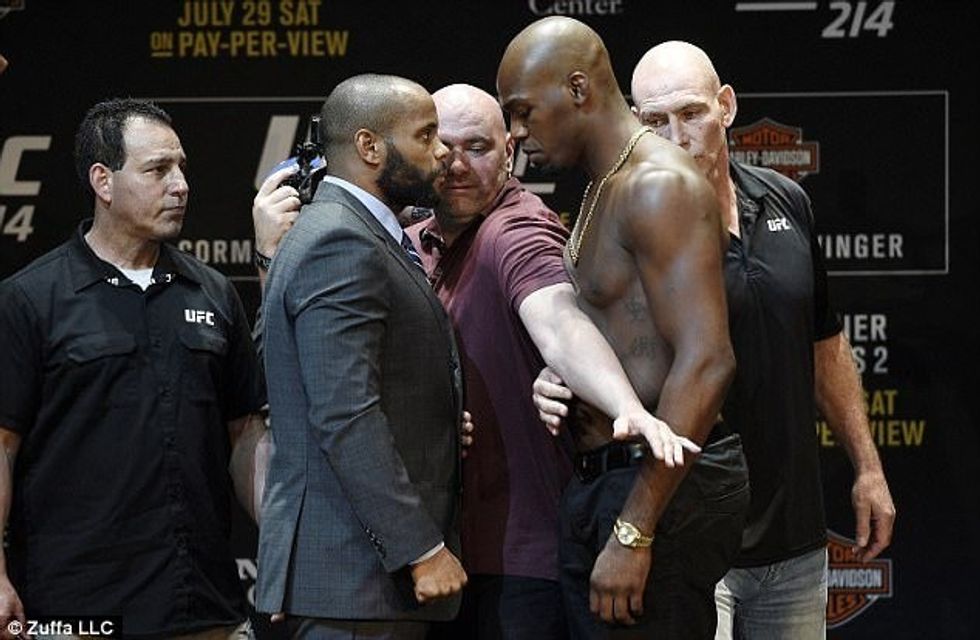 42B6F64300000578 4735868 image m 2 1501167526788