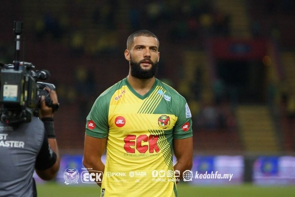 42b7854f 97dd 45dc 883b fd2fed3ddf32