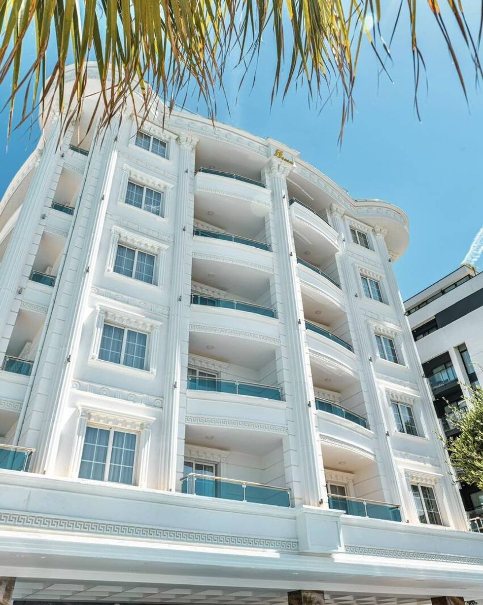 434042085 728788326098046 6125170412757818211 n