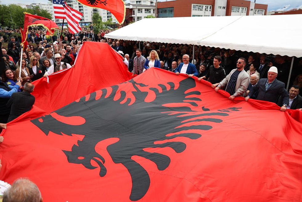 441410579 994407055383976 7978544399752319017 n