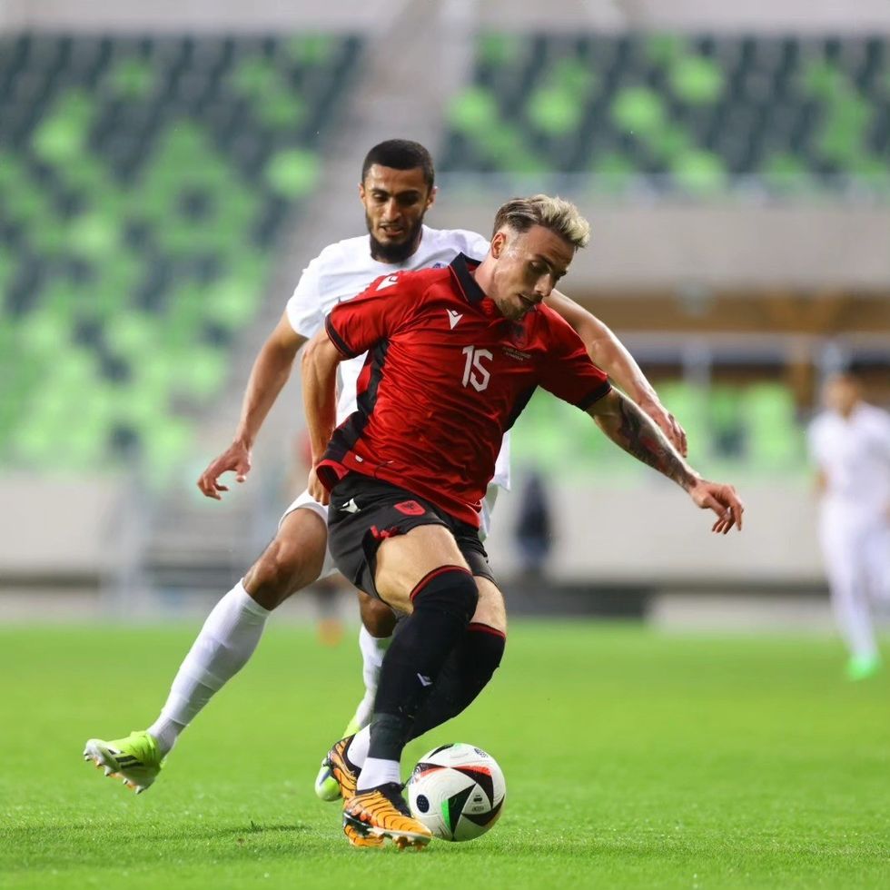 448055595 862489879246854 1588207116504774371 n