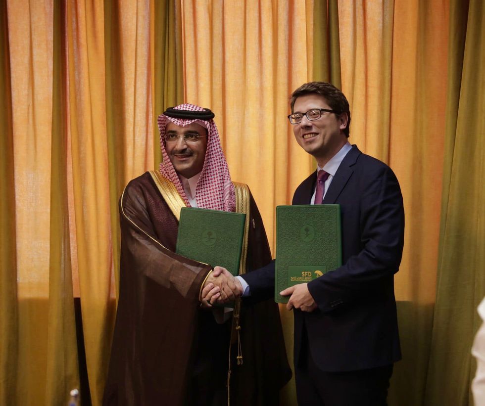 453238330 791968729773773 1257146933157220569 n