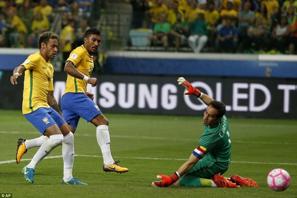 4535DB8A00000578 4968360 image a 25 1507683151176