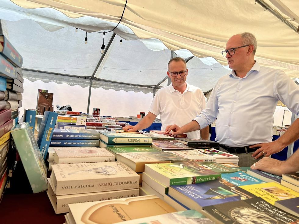 454576674 1028189355337136 7248738682804934390 n