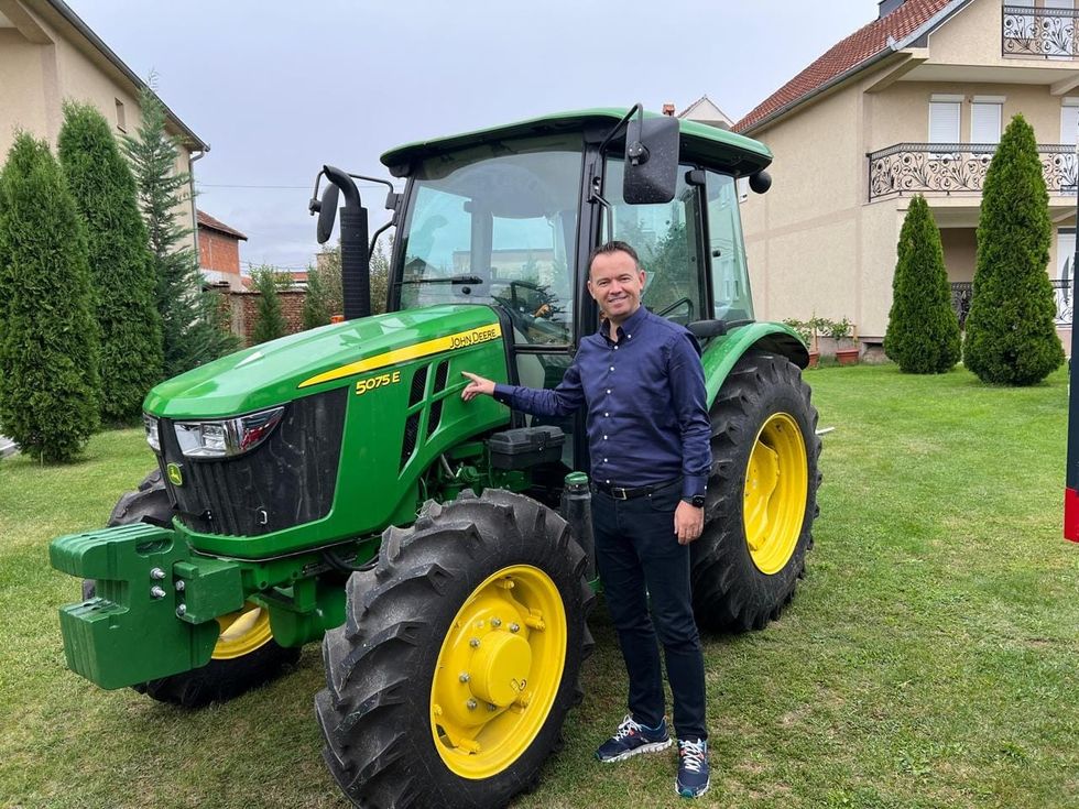 459937396 1050889533711773 2690969571747949701 n