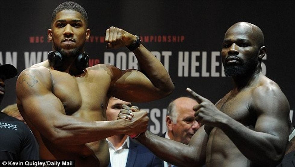 45BD4E5A00000578 0 image m 48 1509110556766