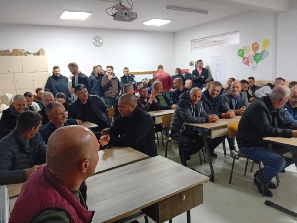 462133229 122103010880554681 3214113322326501861 n