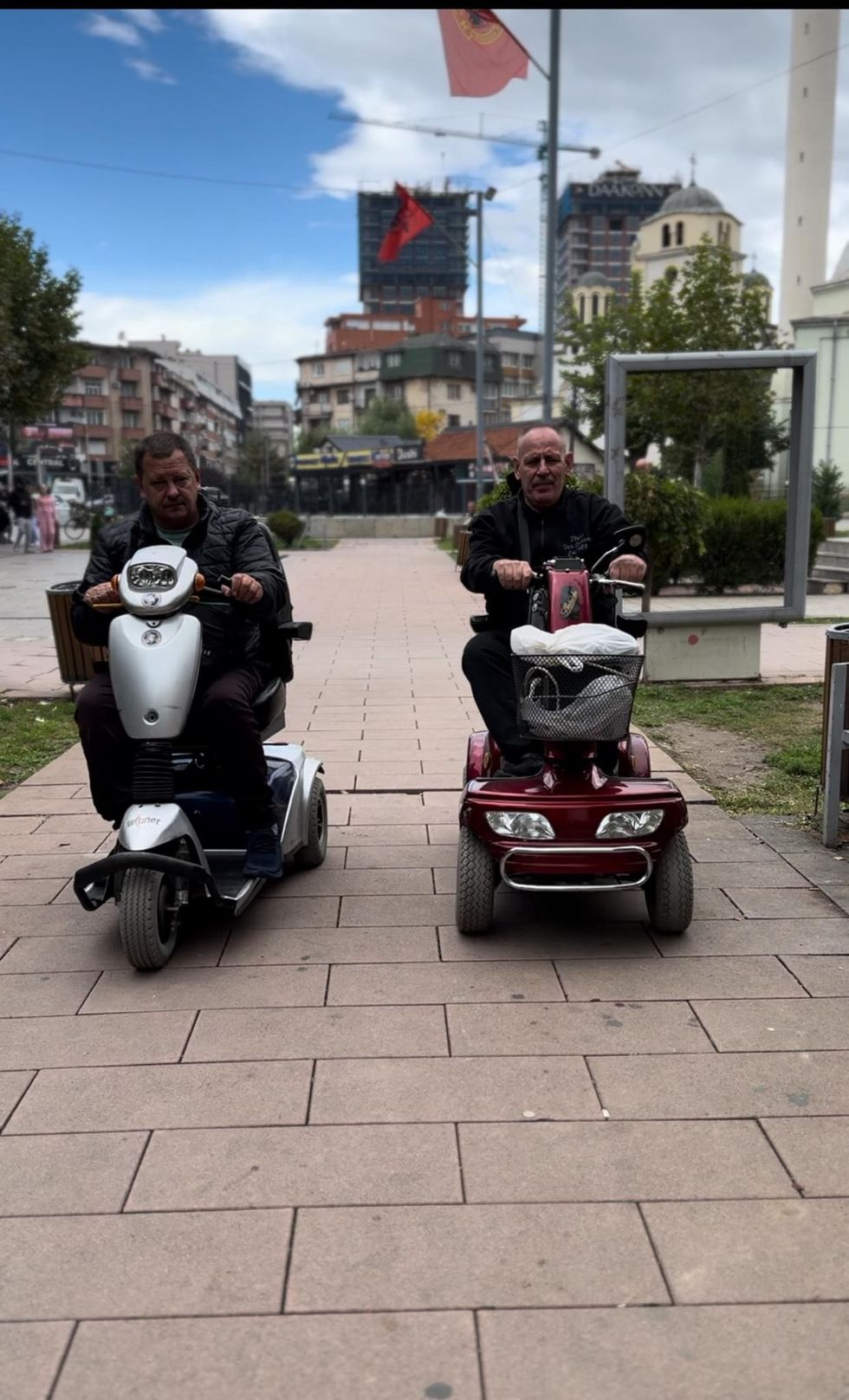 462537934 1212360329984341 954630655988719817 n