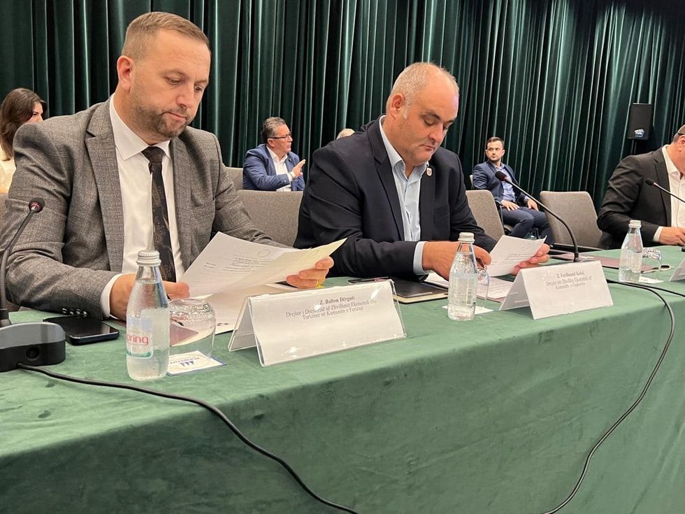 462857352 943459597824498 4488666614295280769 n