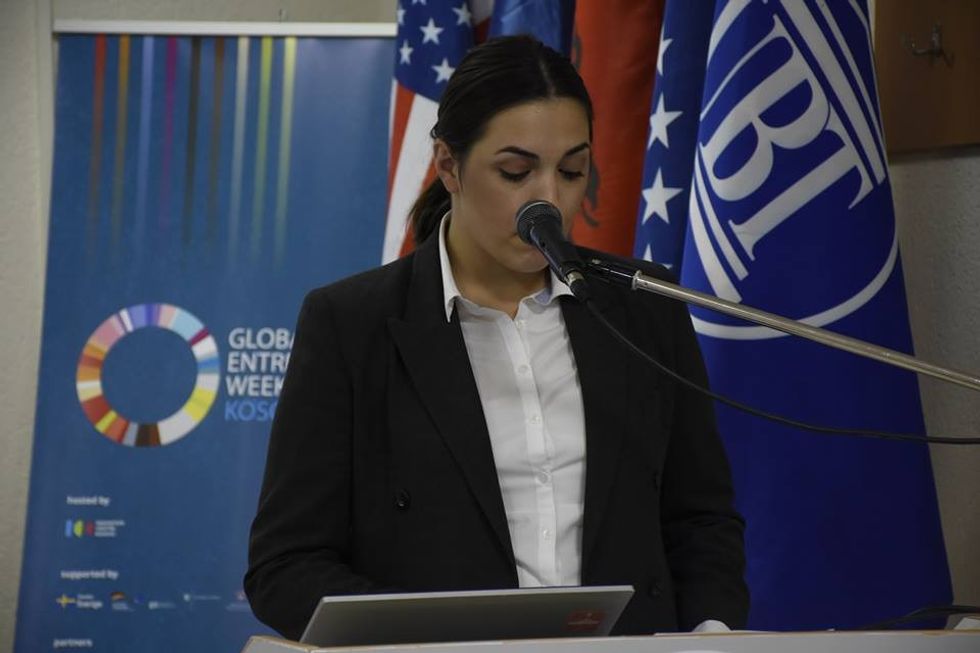 46317770 454648995059093 740397420608749568 n