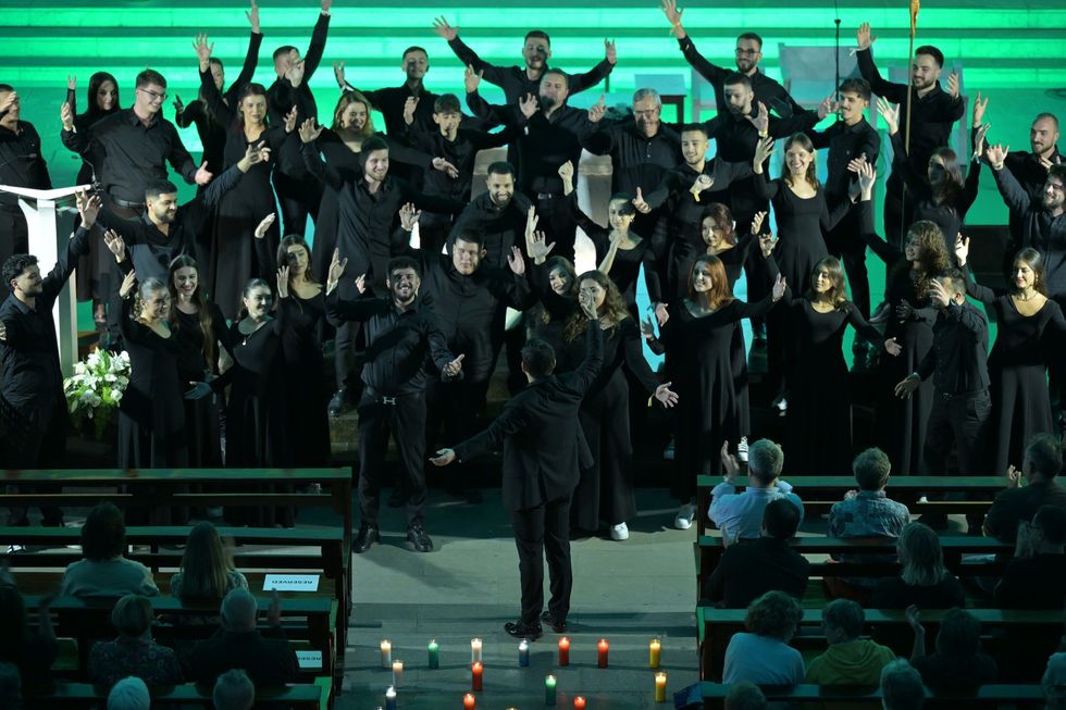 464605671 565039385918152 1674017635225854500 n