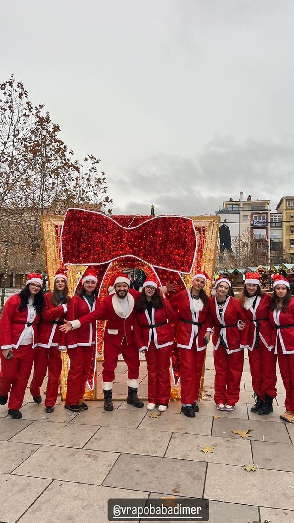 468824483 945471920770129 991782721869260457 n