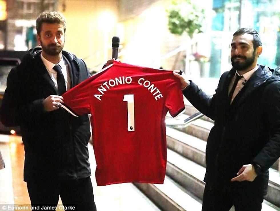 483C6E5300000578 0 image a 5 1516219300151