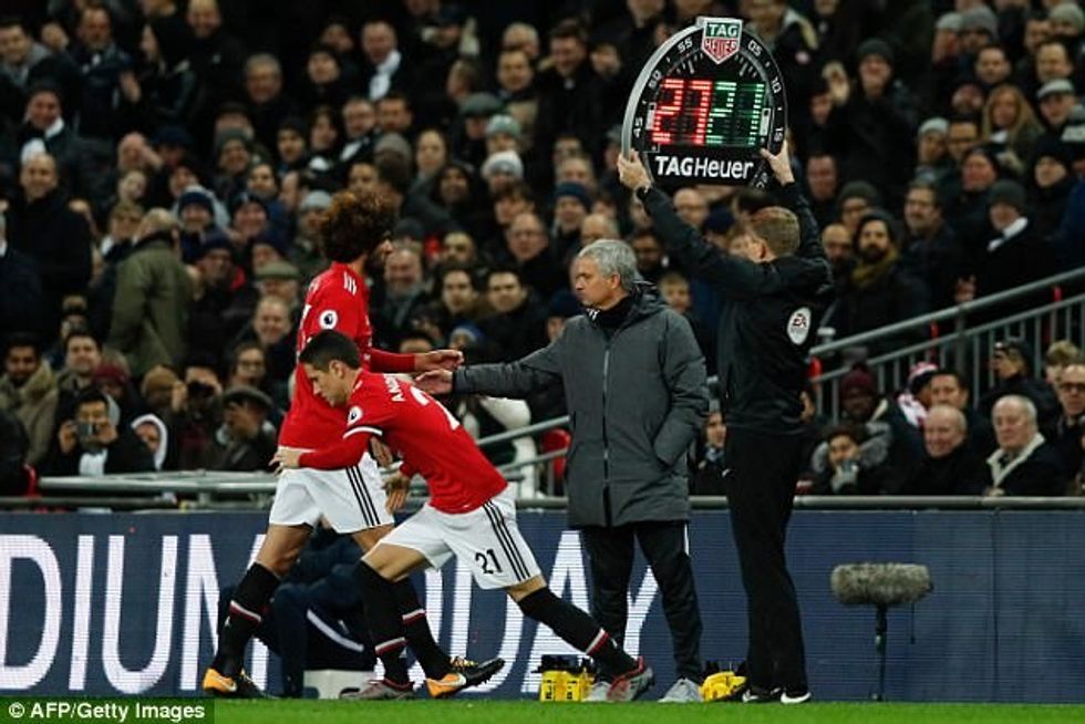 48C6181C00000578 5337169 image a 2 1517472445320