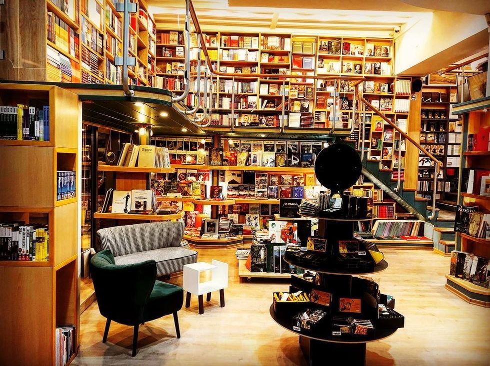 49771503 10155918637356905 4619254837429665792 o