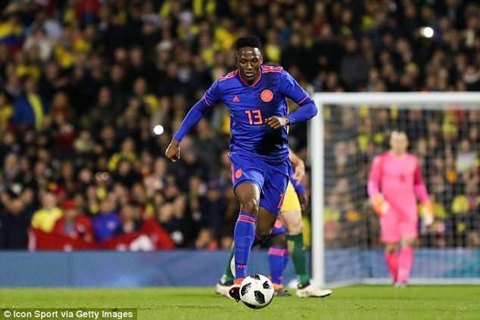4C8A24CC00000578 5759825 Yerry Mina has the winning combination of physical strength and a 24 1527496051940