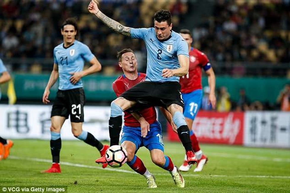 4C914FF800000578 5759825 image a 65 1527107441477