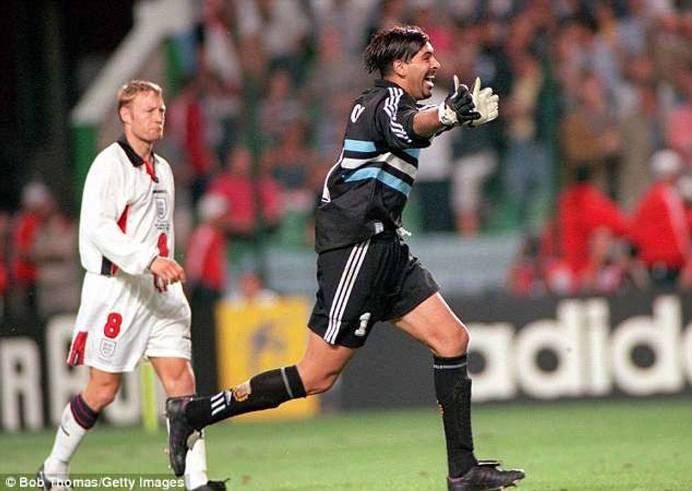 4DE546F400000578 0 image a 10 1530654713737