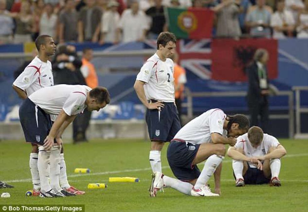 4DE54BCD00000578 0 image a 15 1530655778237