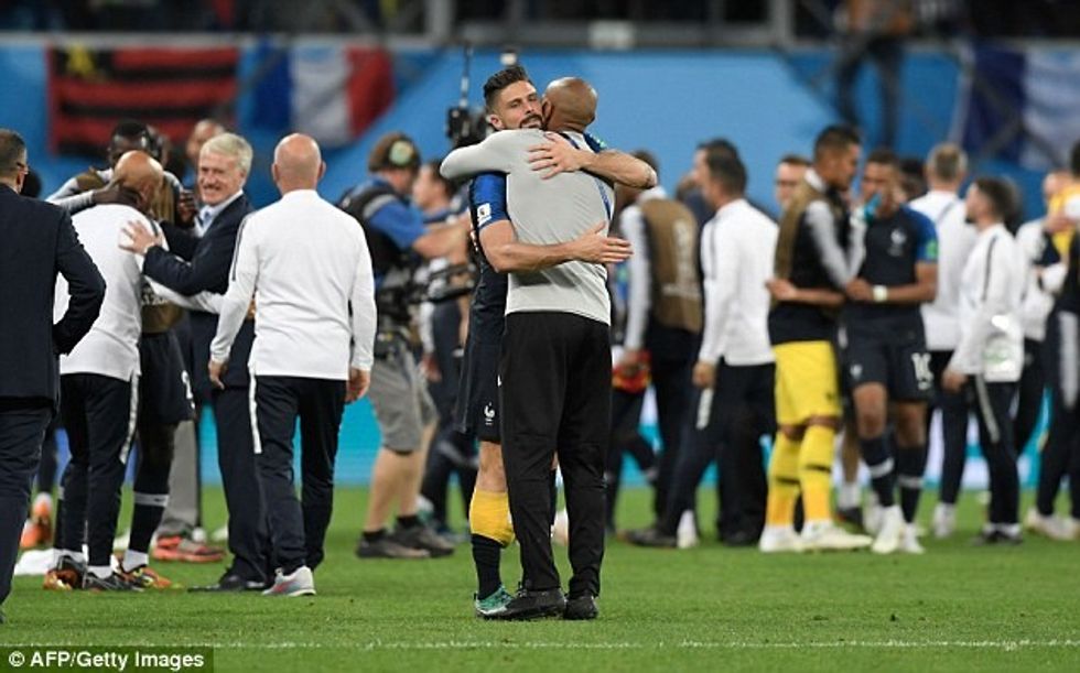 4E19D4EC00000578 5939655 image a 121 1531256936042