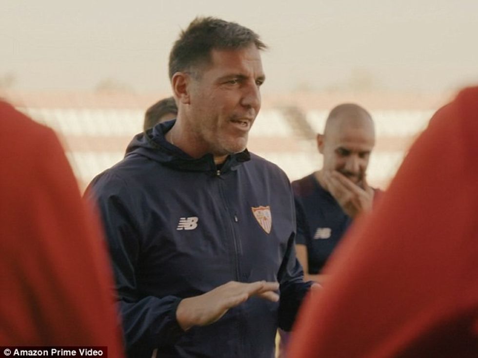 4F52E29100000578 6089851 Eduardo Berizzo was sacked as Sevilla boss while still recoverin a 2 1535012105987