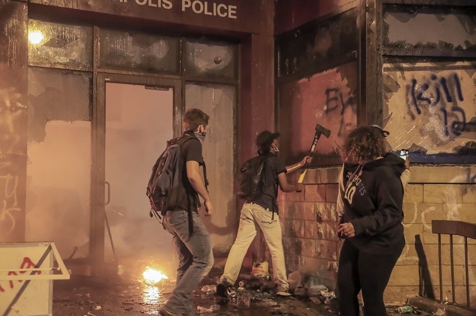 4f57d1dd 631f 4540 a4aa 83f35d8d7c41