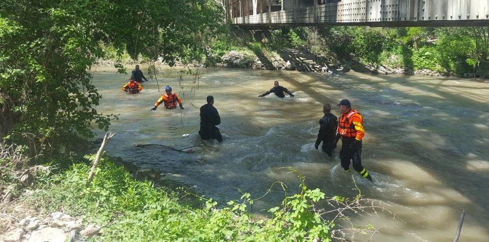 5. Ministri i FSK së Rrustem Berisha vizitoi ekipet e FSK së të angazhuara në operacionin e kërkimit në lumin Lepenc 1.05.2018
