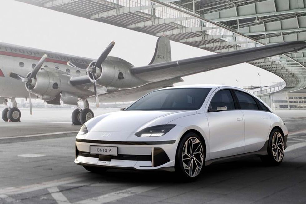 50246 HyundaiMotorUnveilsDesignofAll ElectricIONIQ6ElectrifiedStreamlinerwithMindfulInteriorDesign