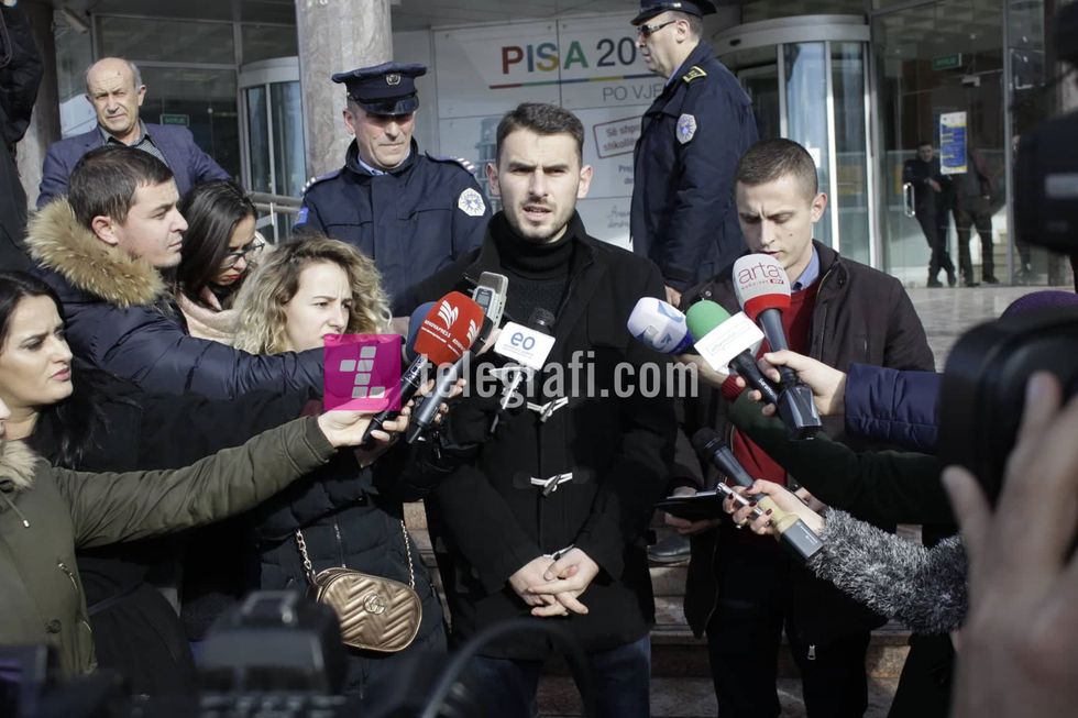 50337257 1160612617435733 114698604878233600 n