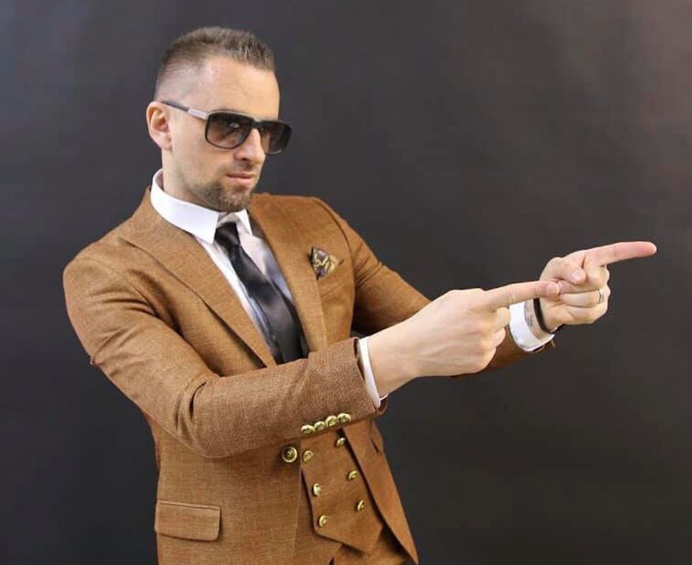 51054748 2150626471625456 87053579210