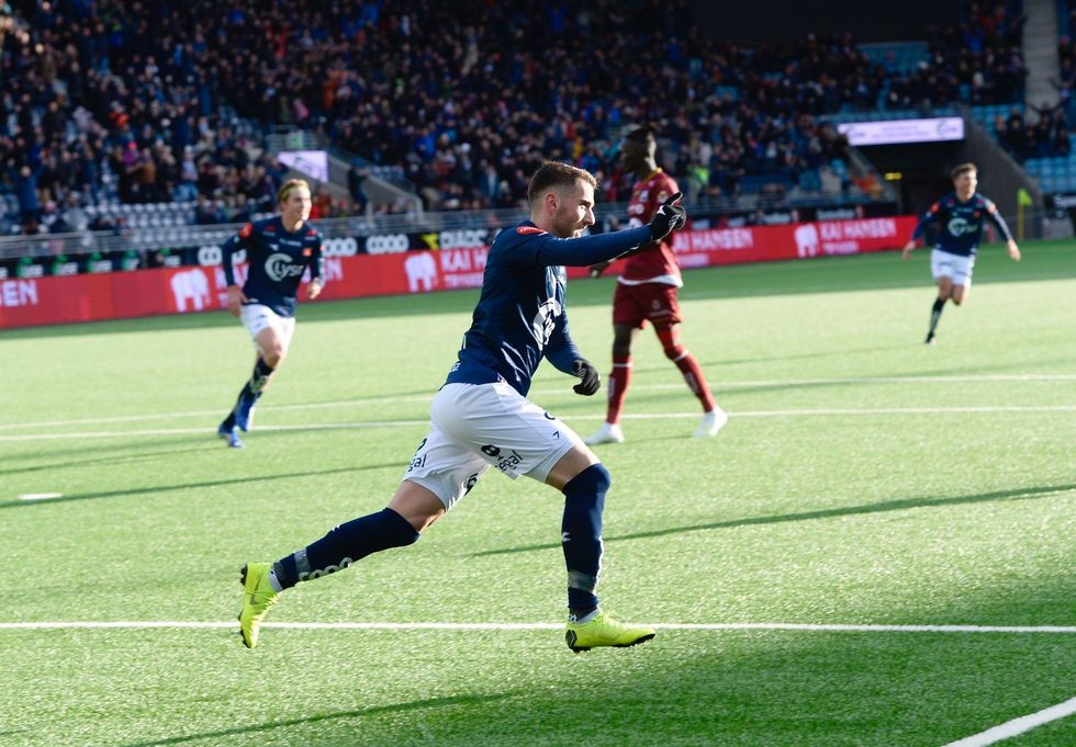 535674bd dbdc 4a21 aa24 e2eca09160d9