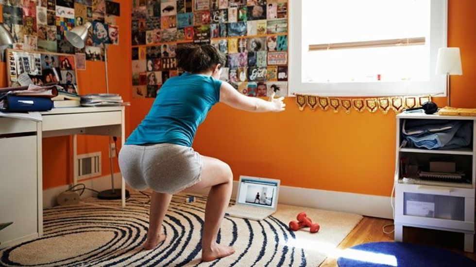 53a0524abd928 cos 01 working out home xl