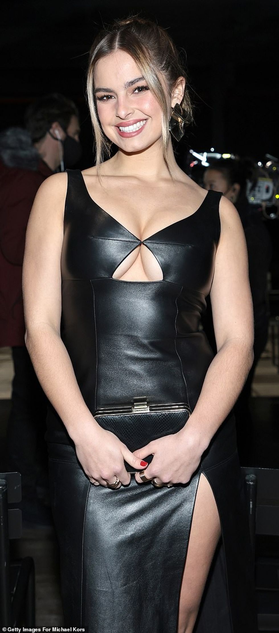 54261305 10518475 image m 8 1645003555409