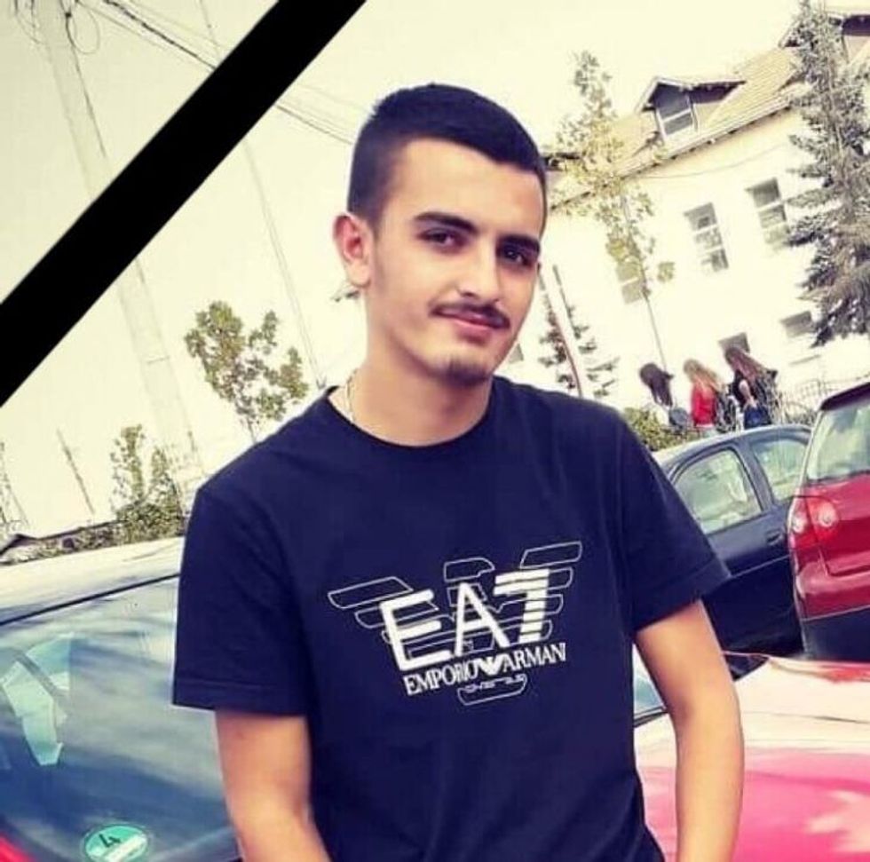 54436562 2277601242512263 2425850498612461568 n