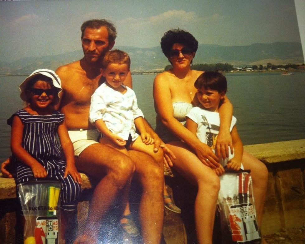 550550_313691522063246_1655659559_n